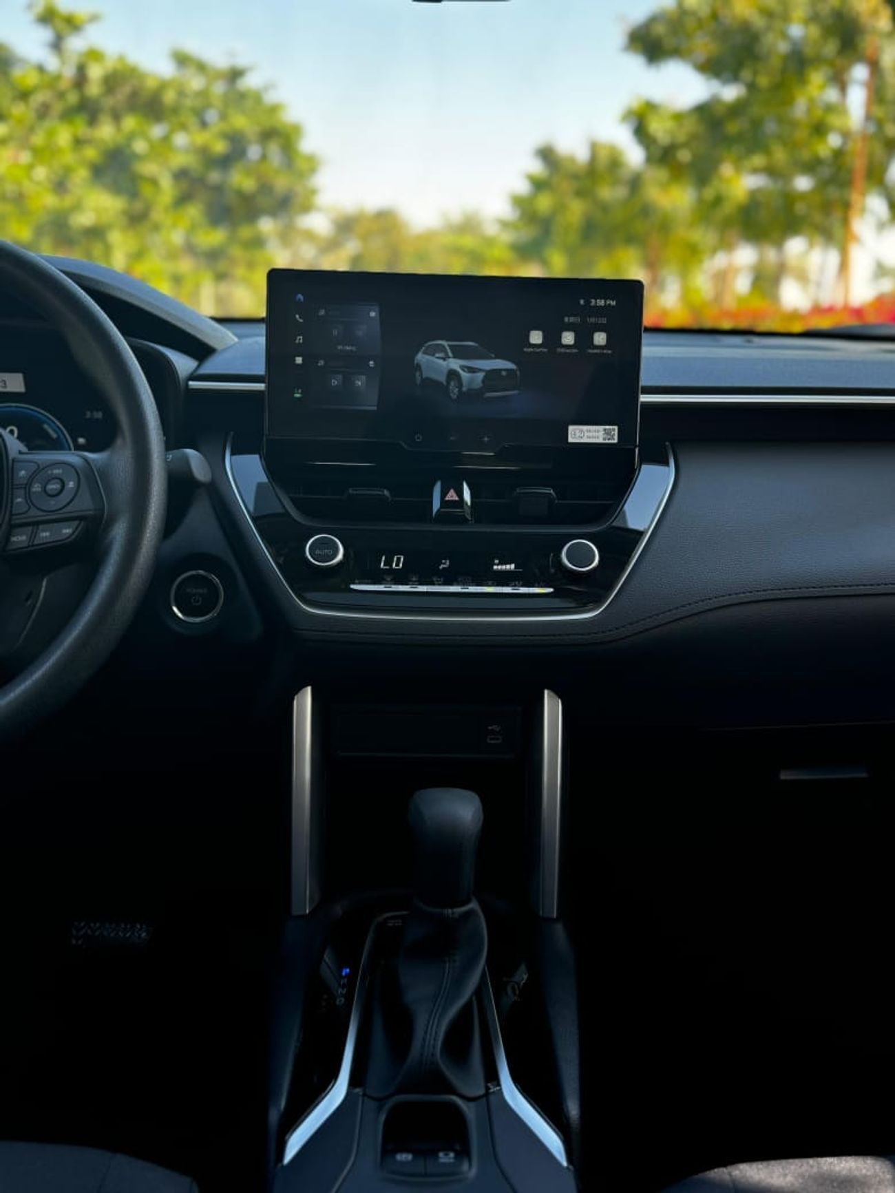 تويوتا كورولا كروس ✨(*Toyota Corolla Cross Hybrid)*✨ *Model*: 2025 *Price*: 76,000 AED *Mileage: 0 km/h *Price does not