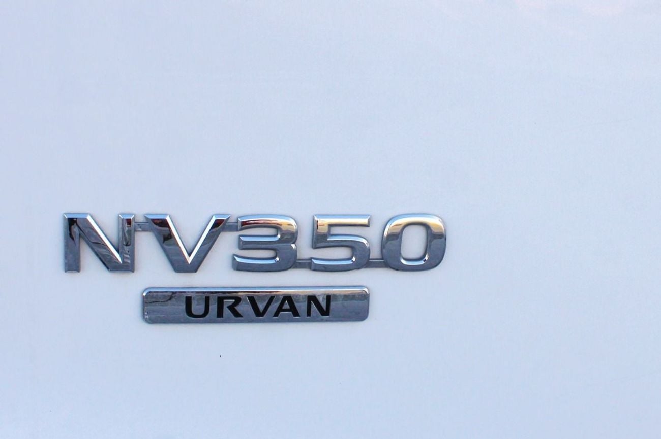 Nissan Urvan Microbus 2.5L M/T Petrol Nissan Urvan - 2022 - GCC - (Manual gearbox) - accident-free - 2.5L - 13 se