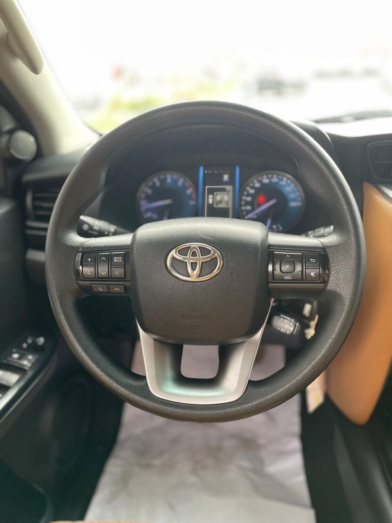 Toyota Fortuner EXR 2.7L (160 HP)