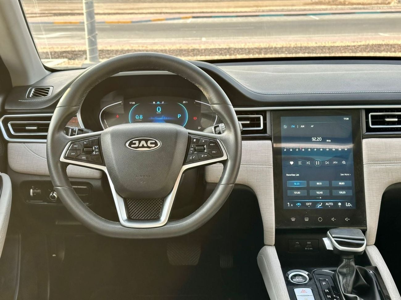 JAC J7 530-Monthly l GCC l Cruise, Sunroof, Leather Seats l Accident Free