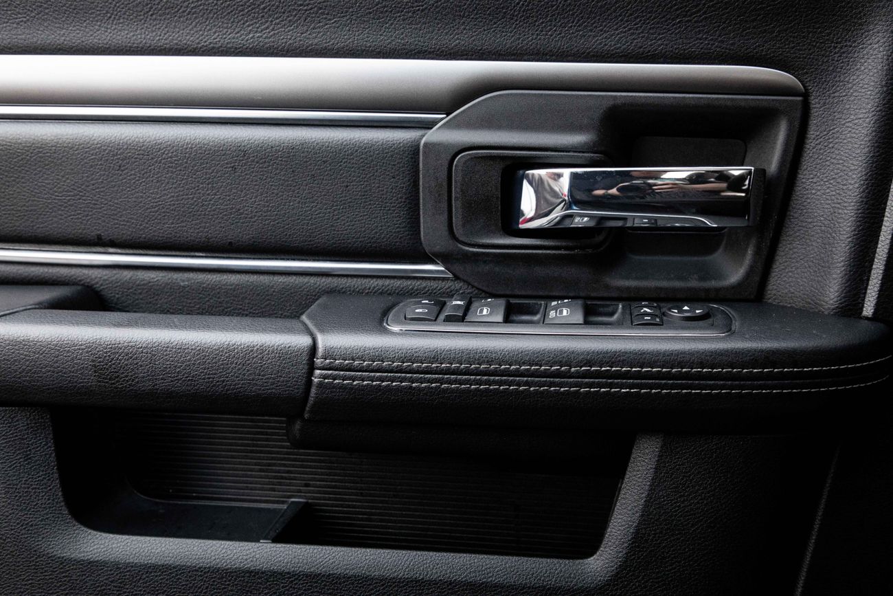 رام 1500 RAM 1500 Classic Warlock | 2,938 P.M | 0% Downpayment | RAM Warranty + Service