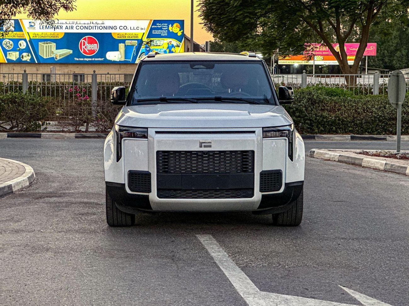 ROX 01 2025 Rox 01 / 1.5L Hybrid (Plug-In) / 7 Seats / 500 Hp / WLTC (1,115 Km) / Warranty & Service