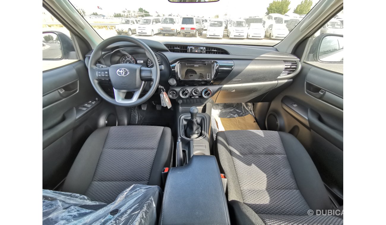 Toyota Hilux 2.4L, DIESEL, 17" TYRE, KEY START (CODE # THB21)
