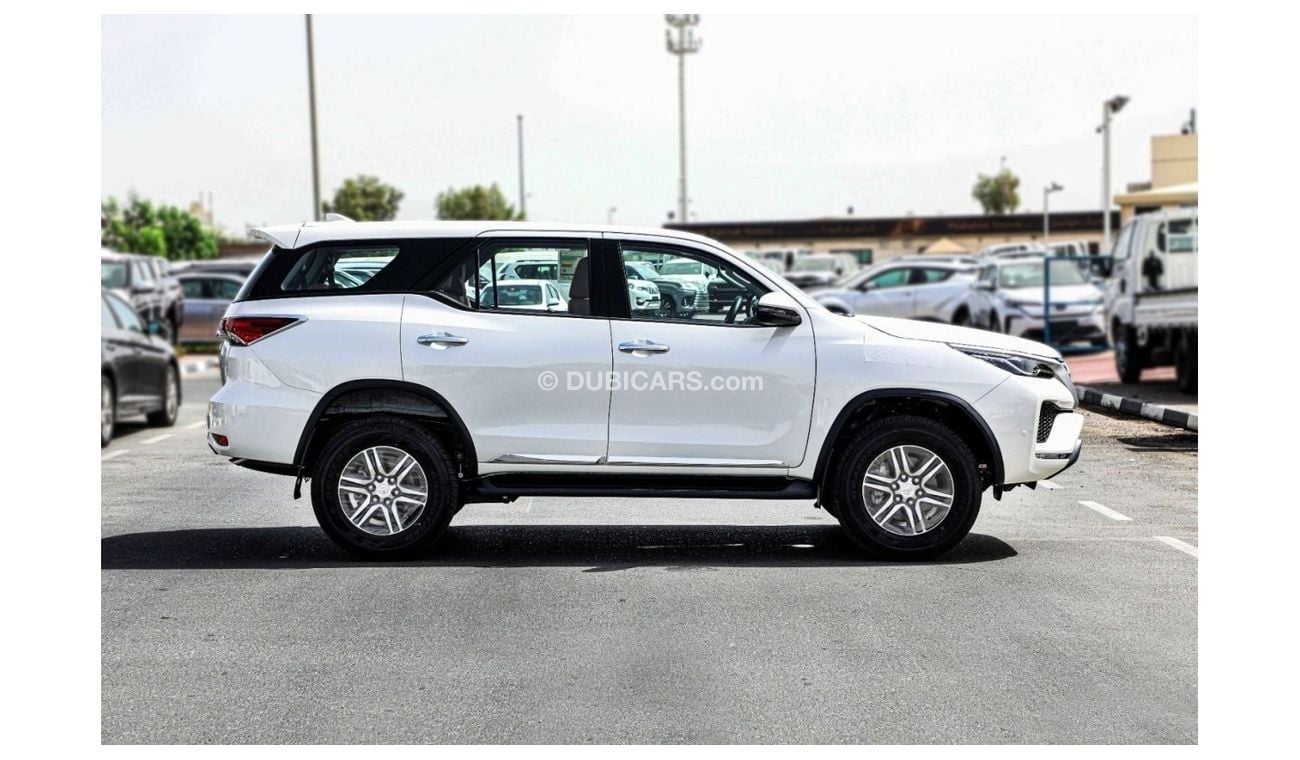 Toyota Fortuner 2023 Toyota Fortuner 2.7 4x2 P AT - Pearl White inside Chamois