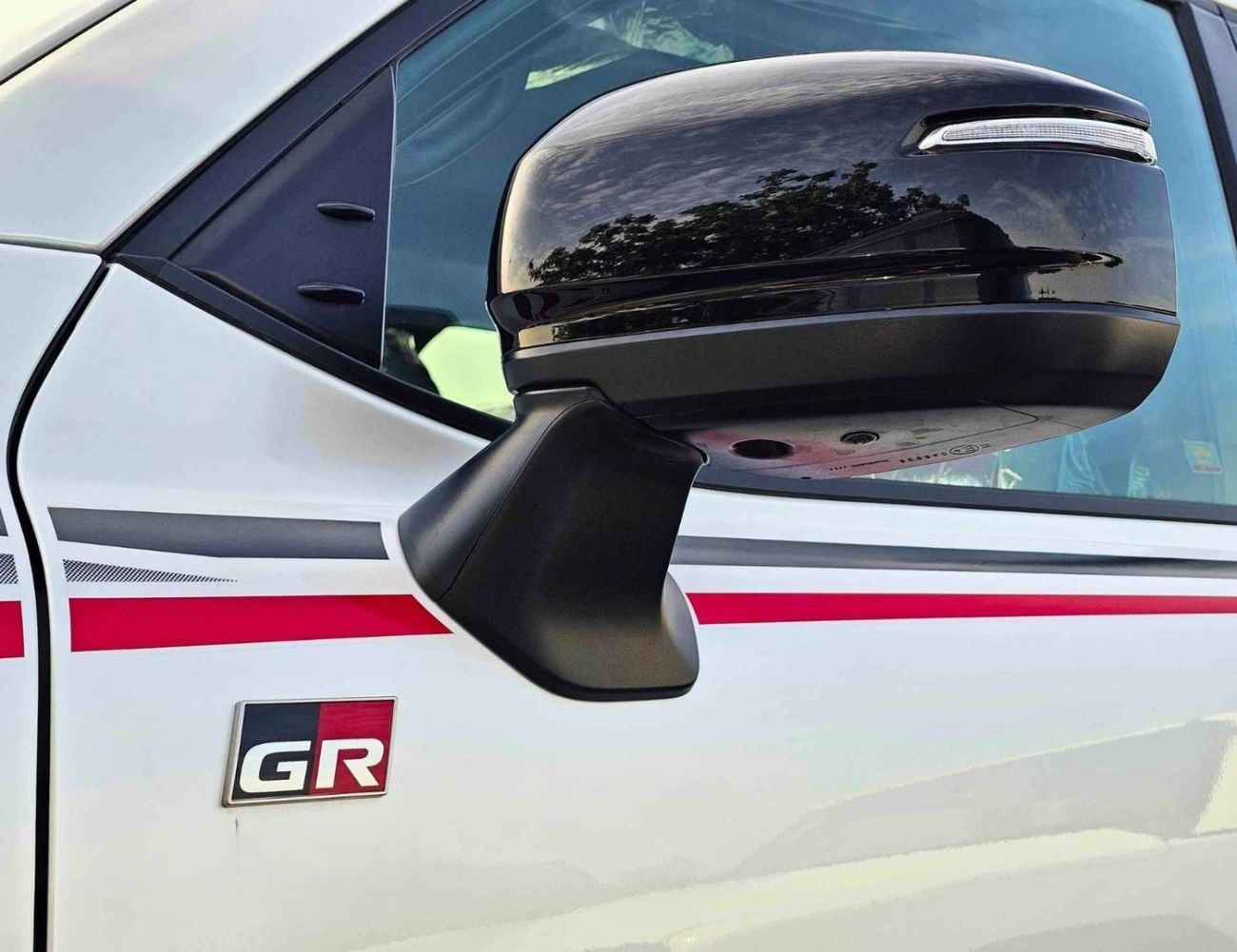 تويوتا لاند كروزر GR SPORT || 3.5L PETROL V6 | RADAR | REAR ENTERTAINMENT SCREEN | SUNROOF | COOL BOX (CODE#LC3HGR)