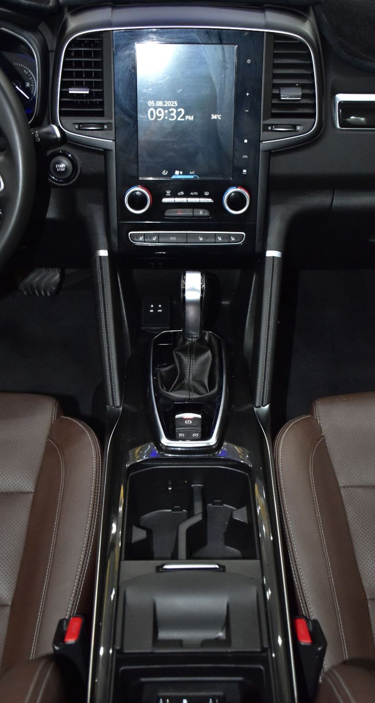 Renault Koleos EXCELLENT DEAL for our Renault Koleos 4WD ( 2018 Model ) in Blue Color GCC Specs