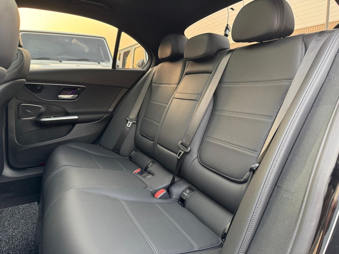 Mercedes-Benz C 200 Premium 2.0L