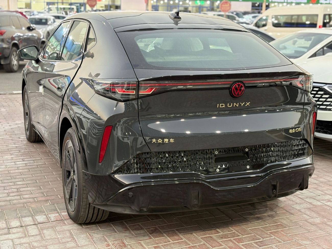 Volkswagen ID.Unyx ELECTRIC 5 SEATS FULL OPTION