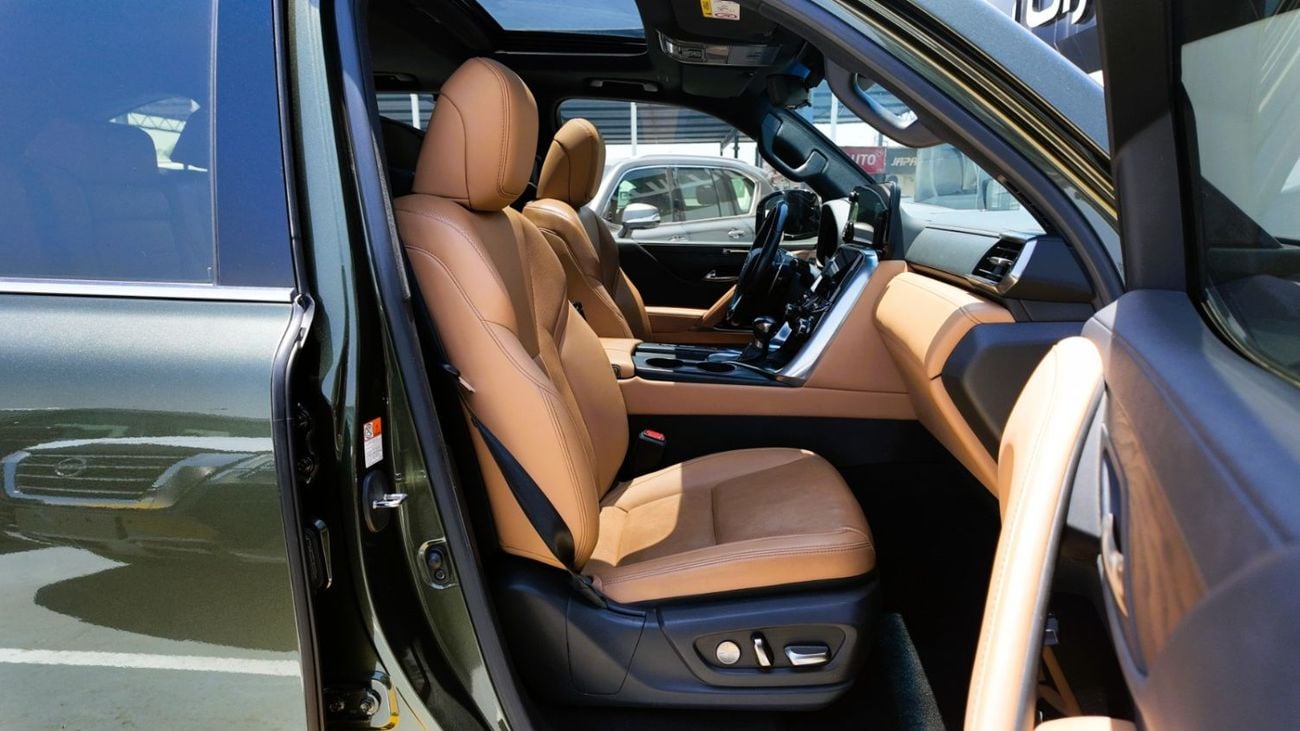 لكزس LX 600 SIGNATURE