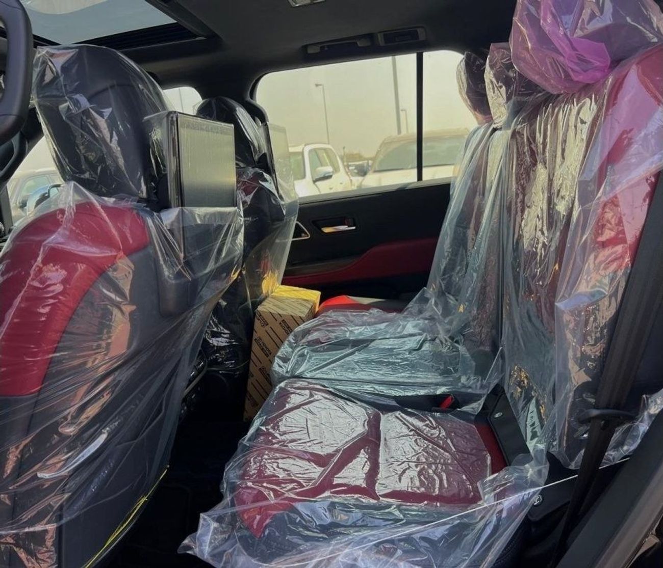 تويوتا لاند كروزر TOYOTA LAND CRUISER VXR TT 402 (300 SERIES) 3.5 L 4WD