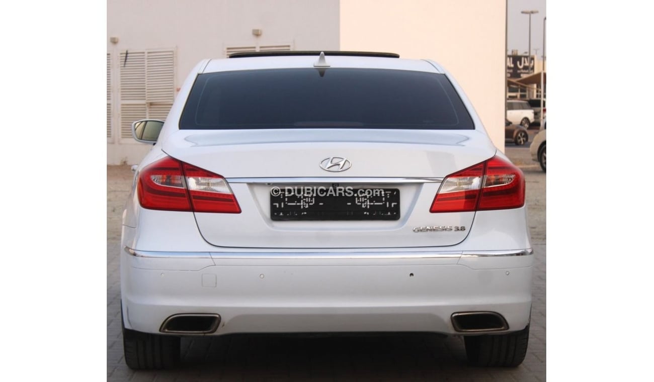 هيونداي جينيسس هيونداي جينيسيس 2014 خليجي بحالة ممتازة