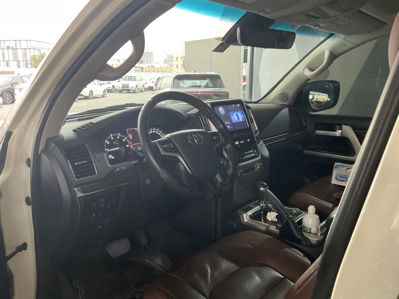 تويوتا لاند كروزر VXR | شامل الضمان | 0 ﺪﻔﻋﺓ ﺃﻮﻟﻯ