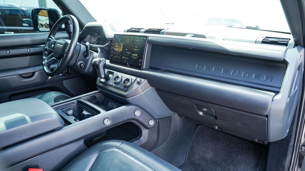 لاند روفر ديفندر