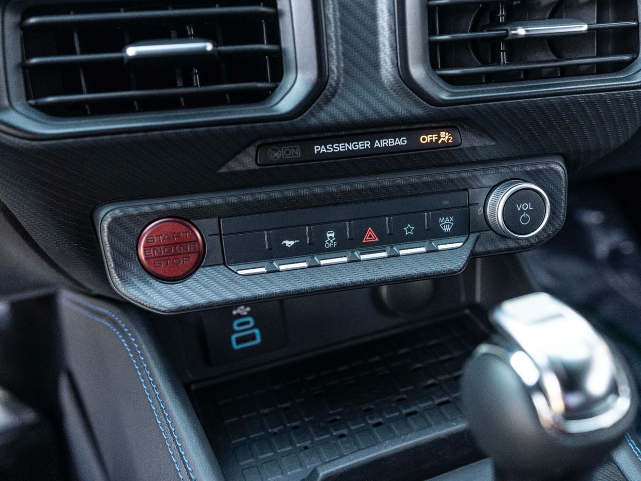 Ford Mustang DARK HORSE PREMIUM