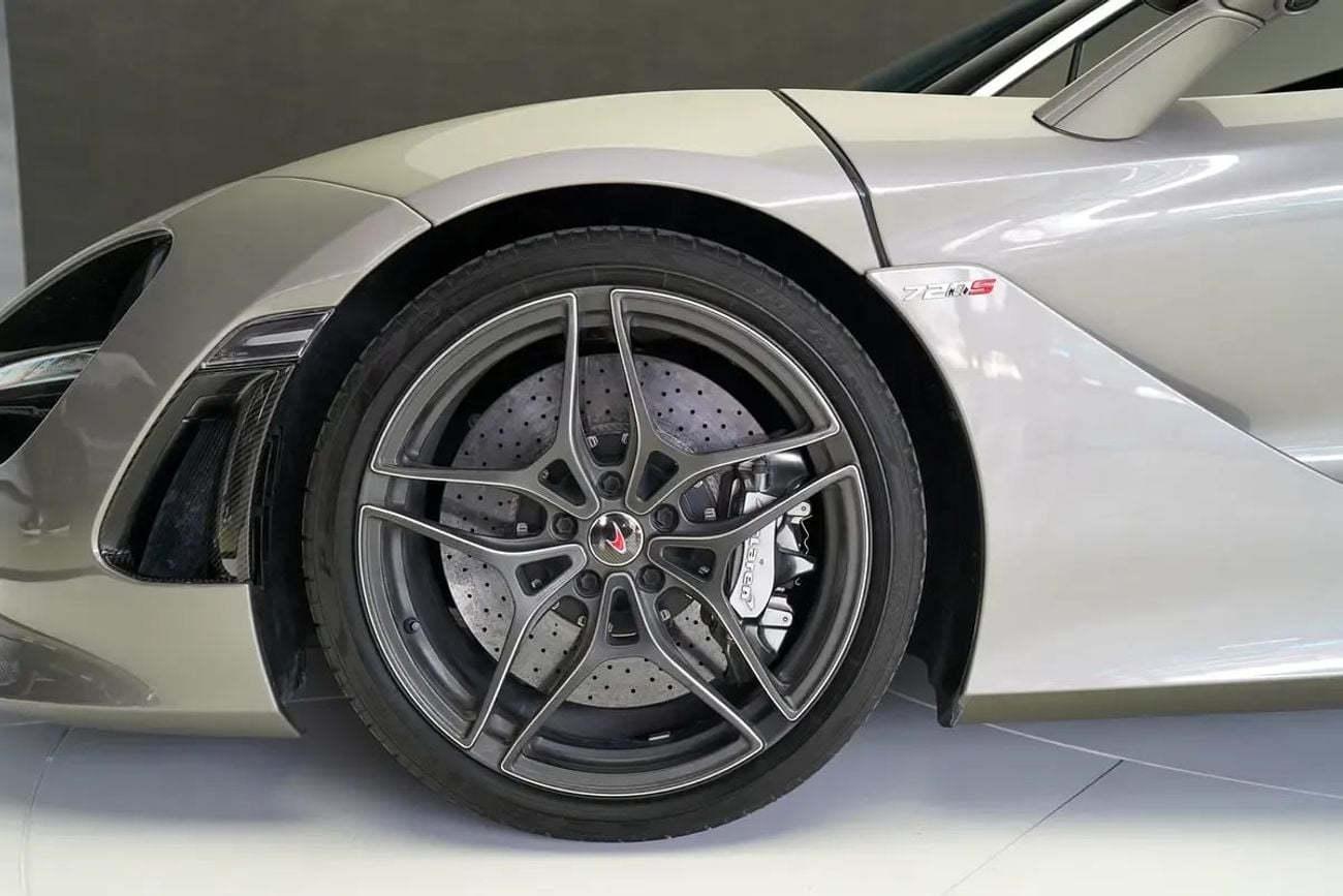 McLaren 720S PERFORMANCE