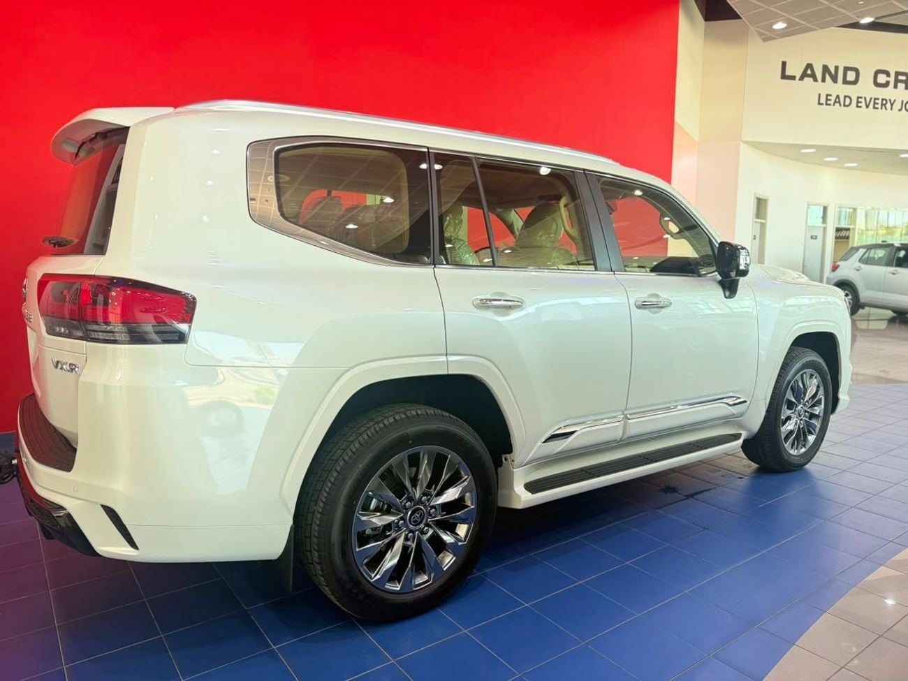تويوتا لاند كروزر VXR TOYOTA Land Cruiser VXR 4.0 Full option with Radar 2026