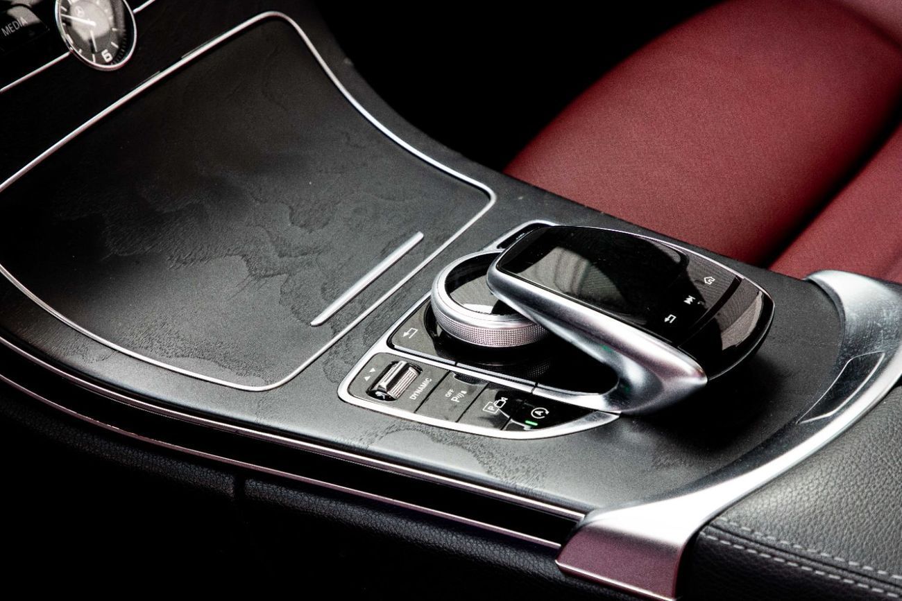 مرسيدس بنز C 200 2,629 P.M | 0% Downpayment | C200 Coupe AMG | Low KM!