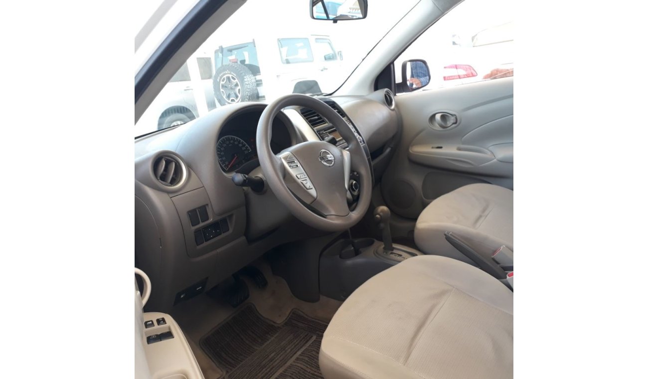 Nissan Sunny السيارة نظيفه جدا بحاله ممتازه بدون حوادث ضمان شاسيه جير ماكينه