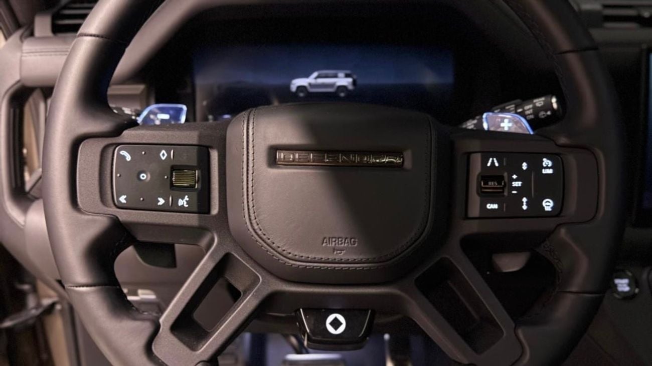 لاند روفر ديفندر 110 P635 OCTA V8