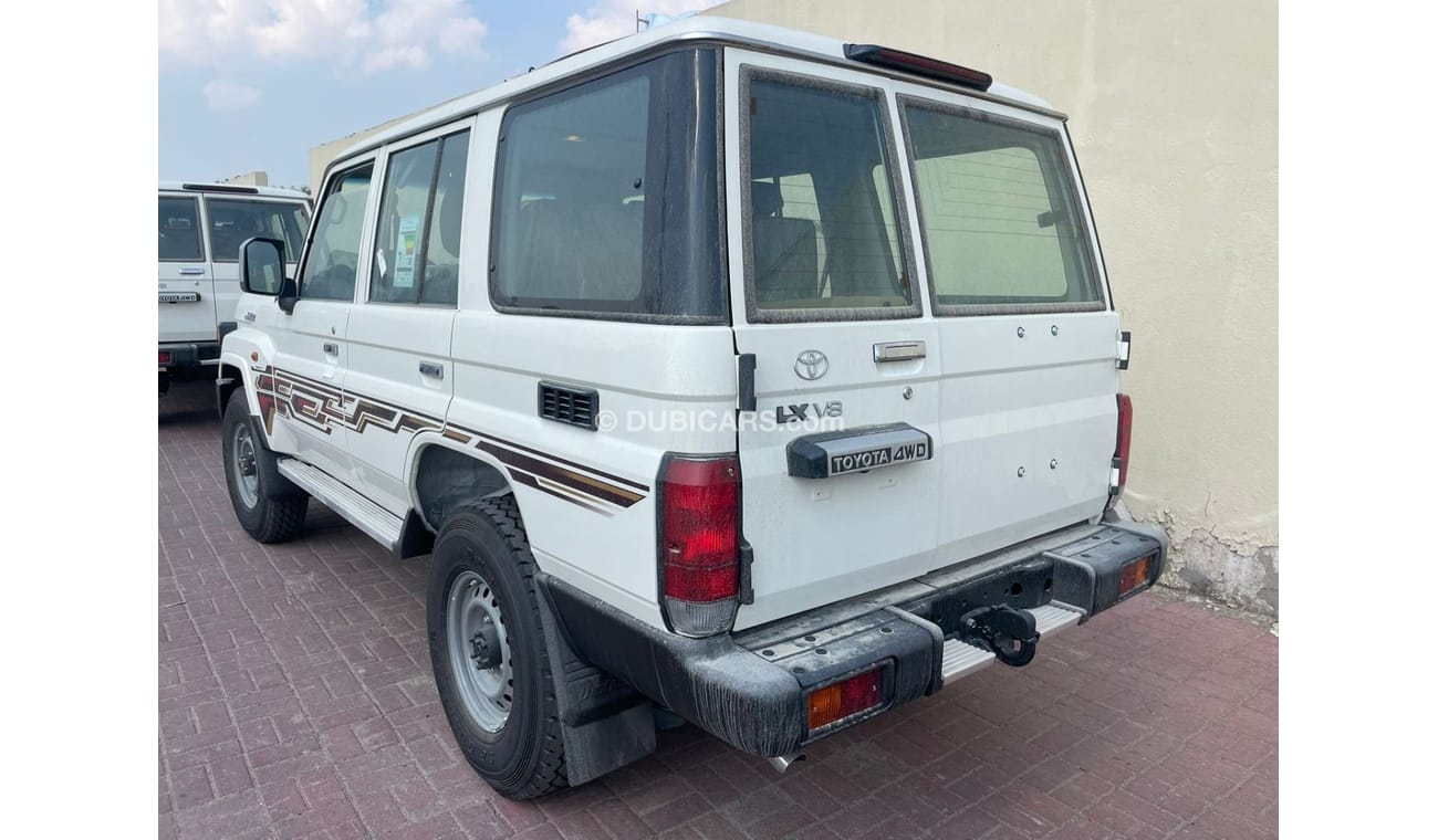 Toyota Land Cruiser 70 LC76 Hardtop 4.5L V8 Diesel 5Doors