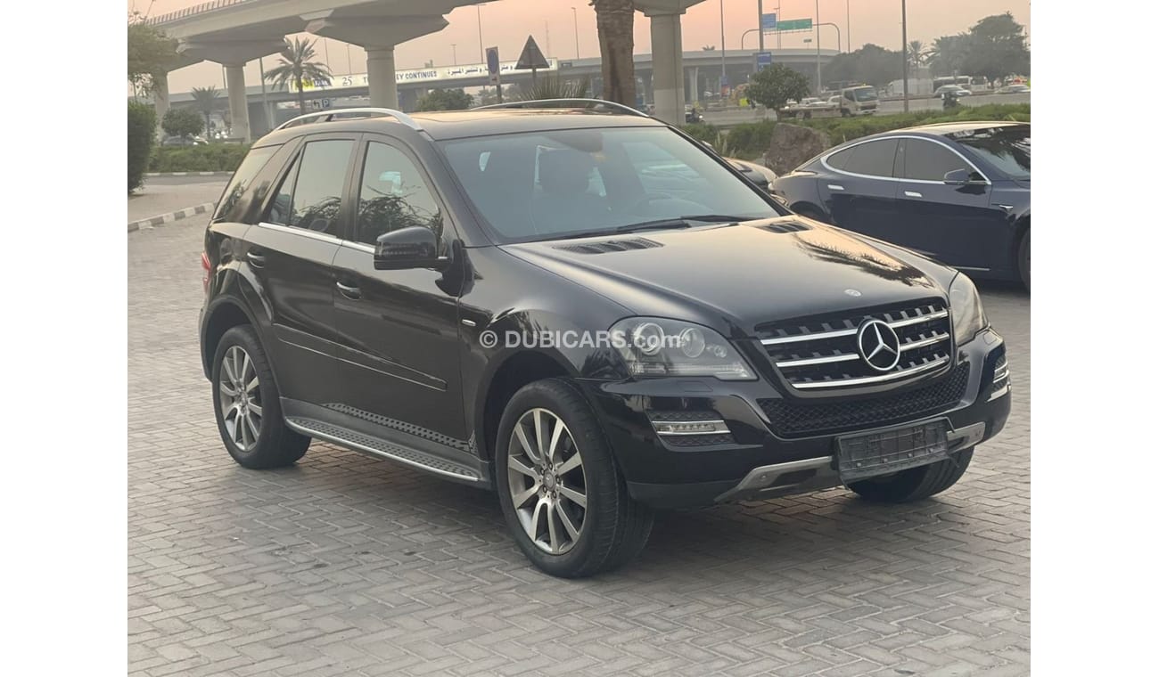 Mercedes-Benz ML 350 || Sunroof || Topend || GCC || Pristine Condition