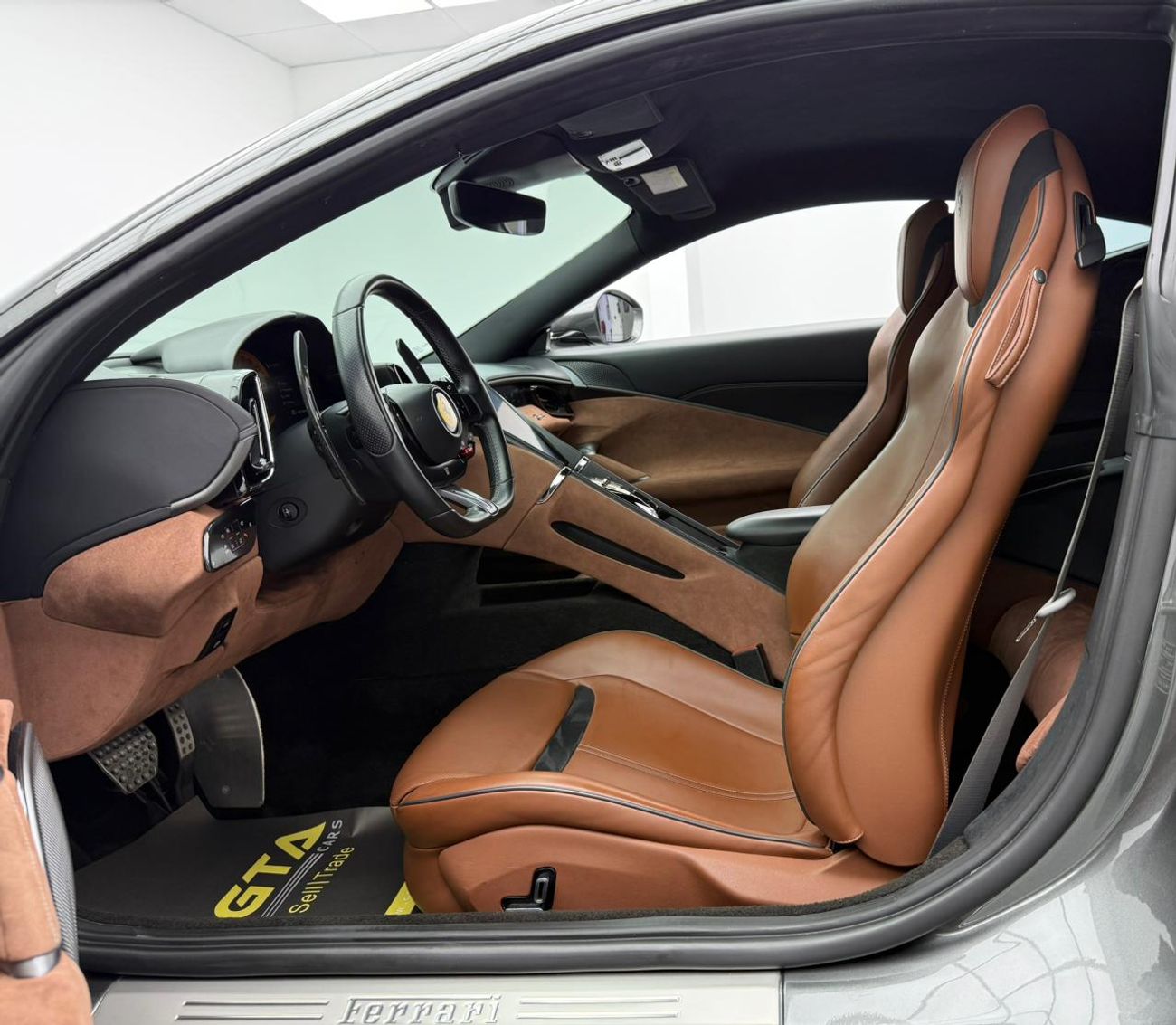 فيراري روما 2021 Ferrari Roma ,Ferrari Warranty+Service Contract+Full Service History ,GCC