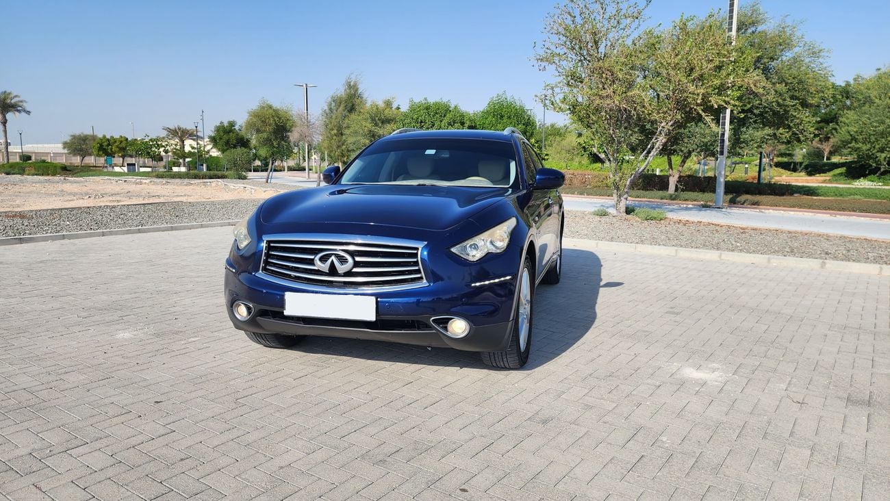 Infiniti QX70 Luxury