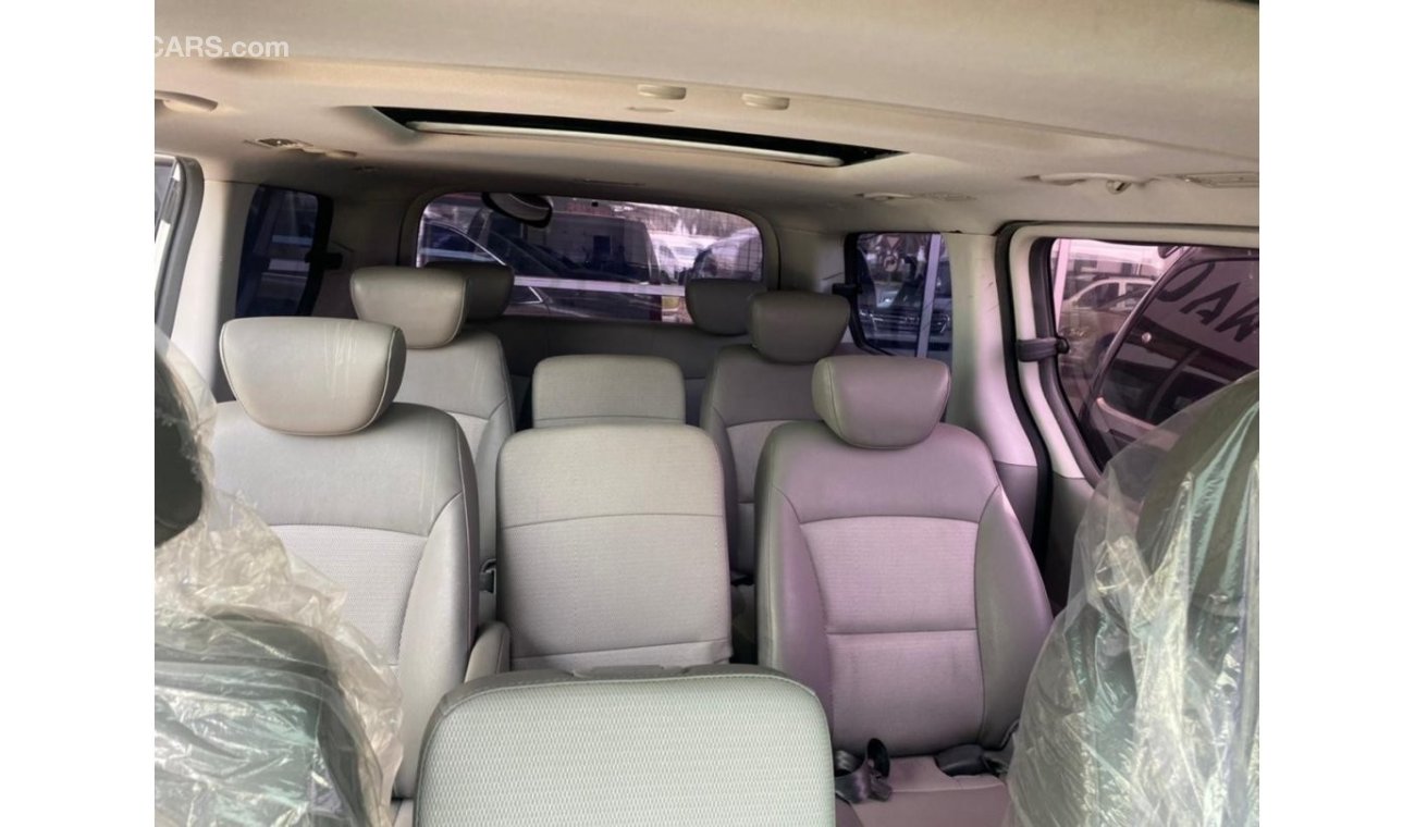 Hyundai H1 Starex HYUNDAI H1 STAREX MODEL 2012 FULL OPTIONS DIESEL 9 PASSENGER