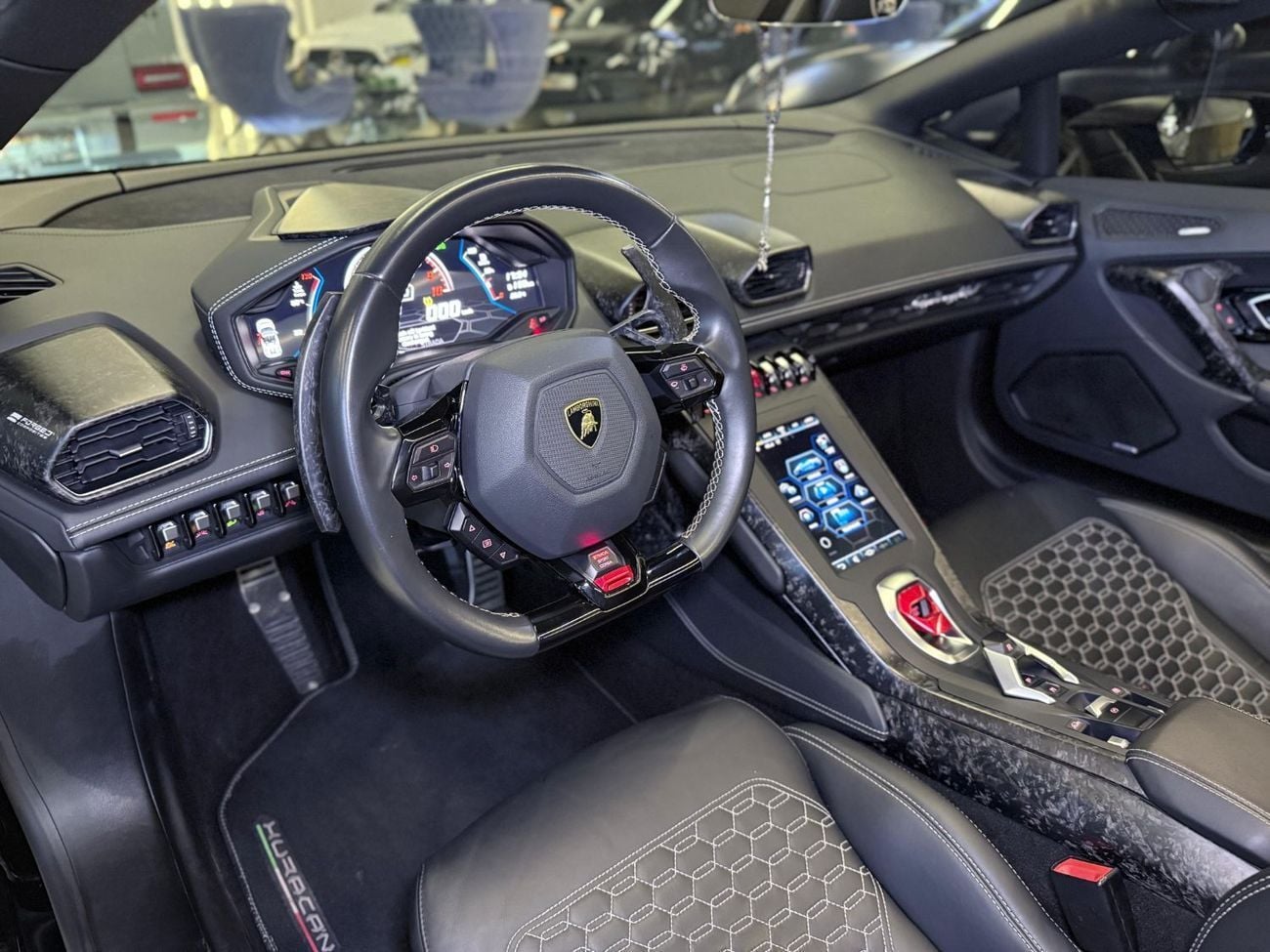 Lamborghini Huracan 2021 Huracán EVO Spyder - Warranty and Service contract till 2028 - Forged Carbon Interior