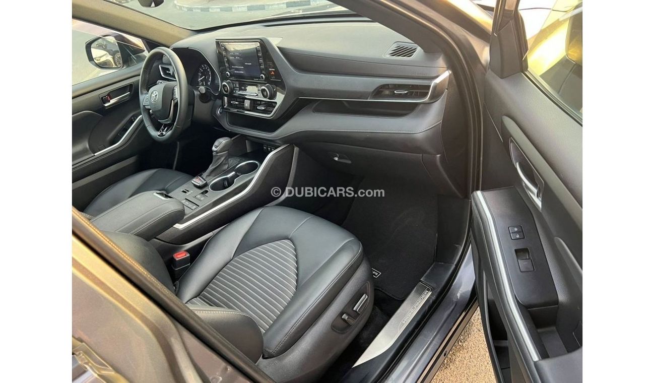 Toyota Highlander 2021 TOYOTA HIGHLANDER XSE  3.5L V6 / EXPORT ONLY