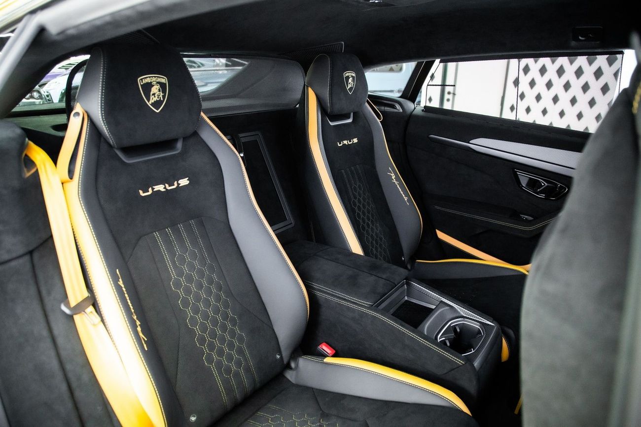 لامبورغيني اوروس PERFORMANTE