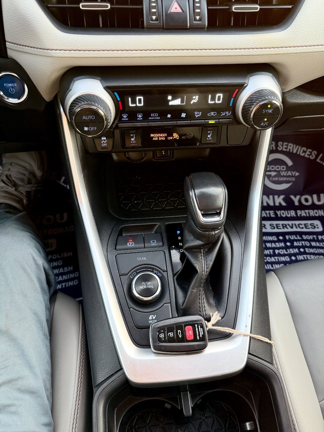 Toyota RAV4 RAV4 xle premium AWD Hybrid