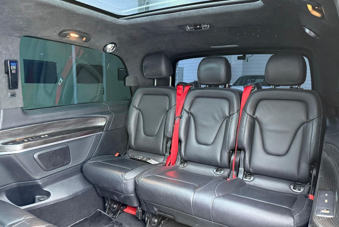 Mercedes-Benz V 250 Std 2.1L 2021 Mercedes-Benz V250,1 Year Unlimited KM  Warranty, Full Service History, GCC