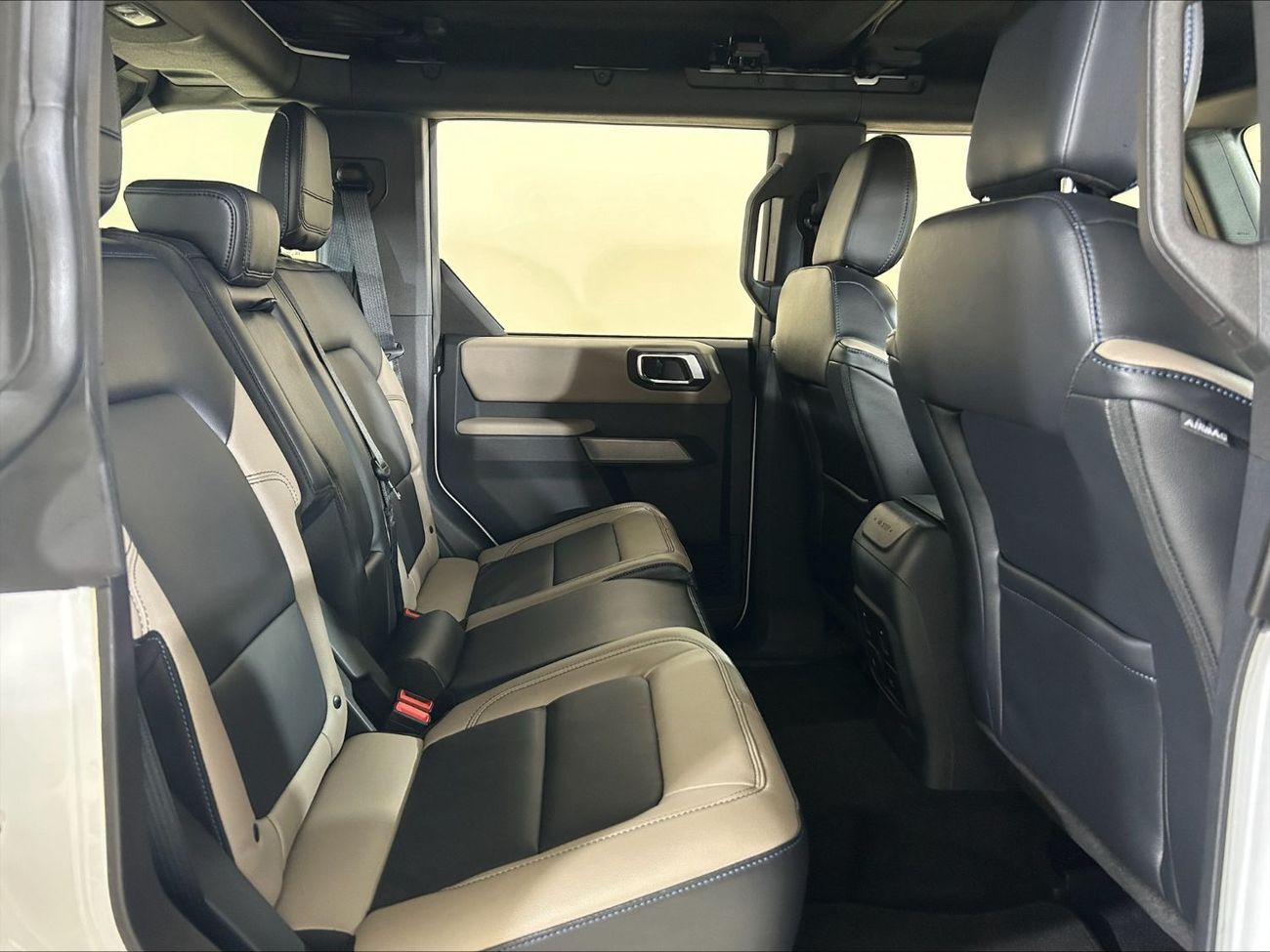 فورد برونكو Wildtrak 2.7L (4 Seater)