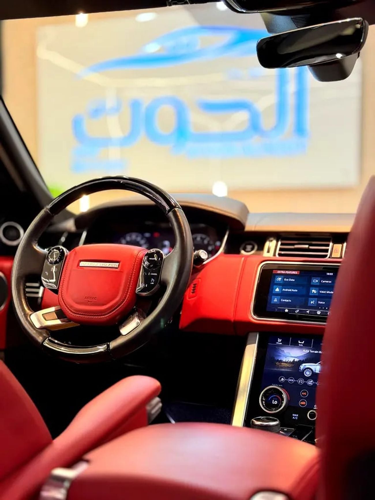 Land Rover Range Rover AUTOBIOGRAPHY KIT RR VOGUE || GCC II FULLY LOADED I| PANORAMA I| SCREENS II HEADS UP DISPLAY
