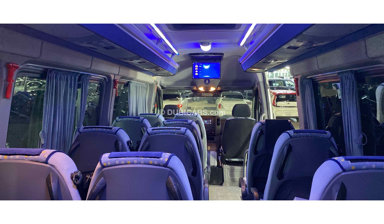 Mercedes-Benz Sprinter GCC Full option