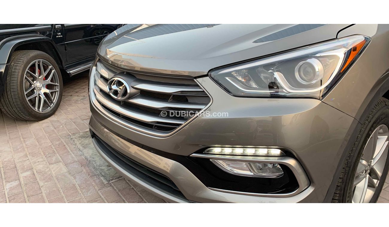 Hyundai Santa Fe sport AWD