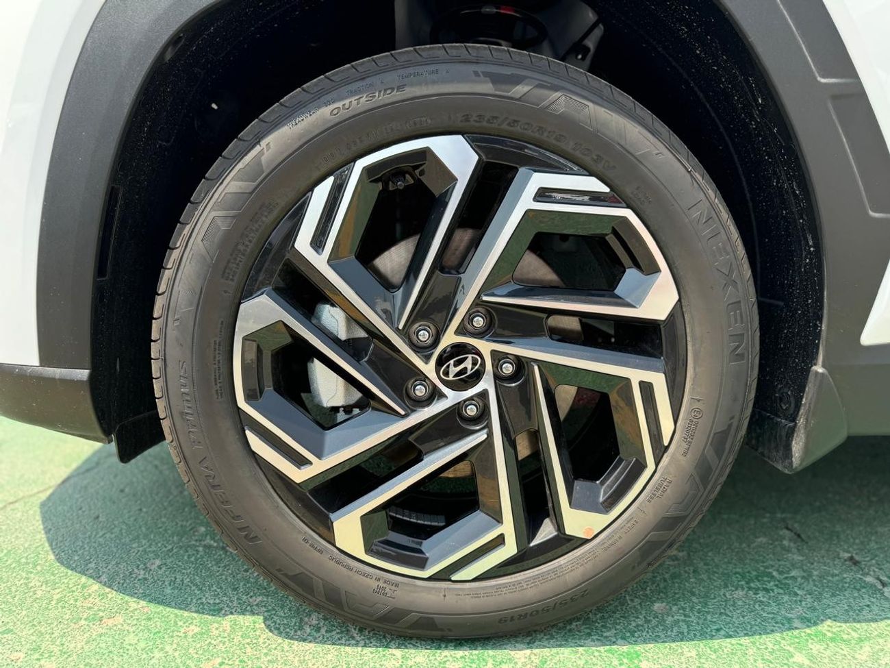 هيونداي توسون HYUNDAI TUCSON 1.6T - 2025 MODEL - WHITE COLOR