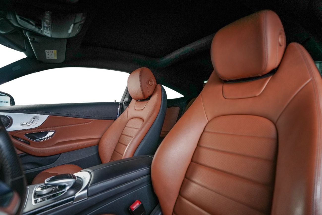 Mercedes Benz C200 AMG Coupe- GCC-Selenite Grey-AMG Body Styling-Panoramic Roof