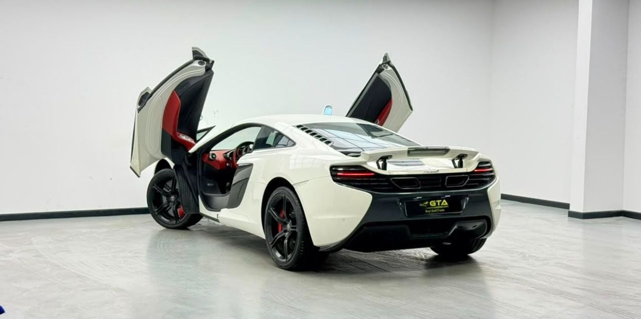 McLaren 650S 2016 McLaren 650 S Coupe, Full Service History, Very Low Km, Fully Loaded, Excellent Condition, GCC