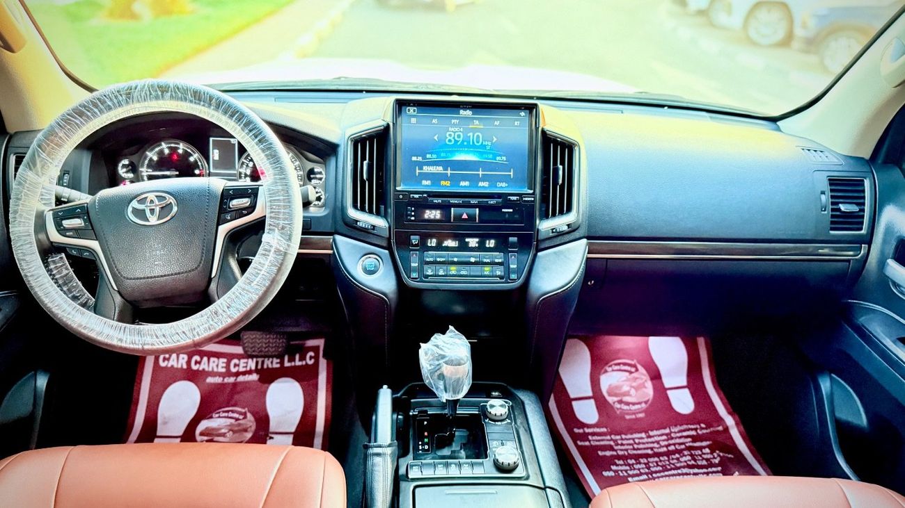 تويوتا لاند كروزر GXR 2020 V6 Full Option Top Of The Range