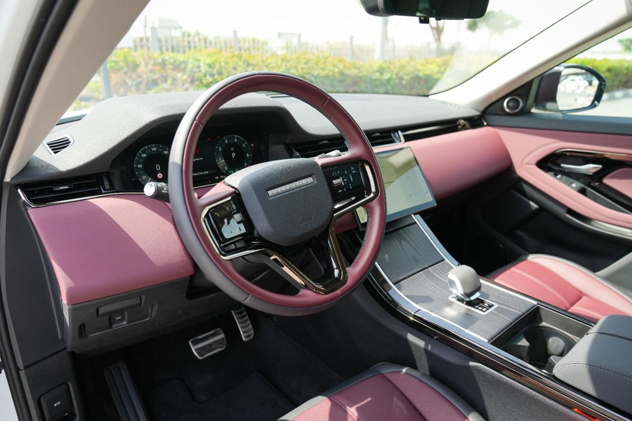 Land Rover Range Rover Evoque SE P250 DYNAMIC 2025!! FIVE YEARS WARRANTY!! THREE YEARS SERVICE CONTRACT