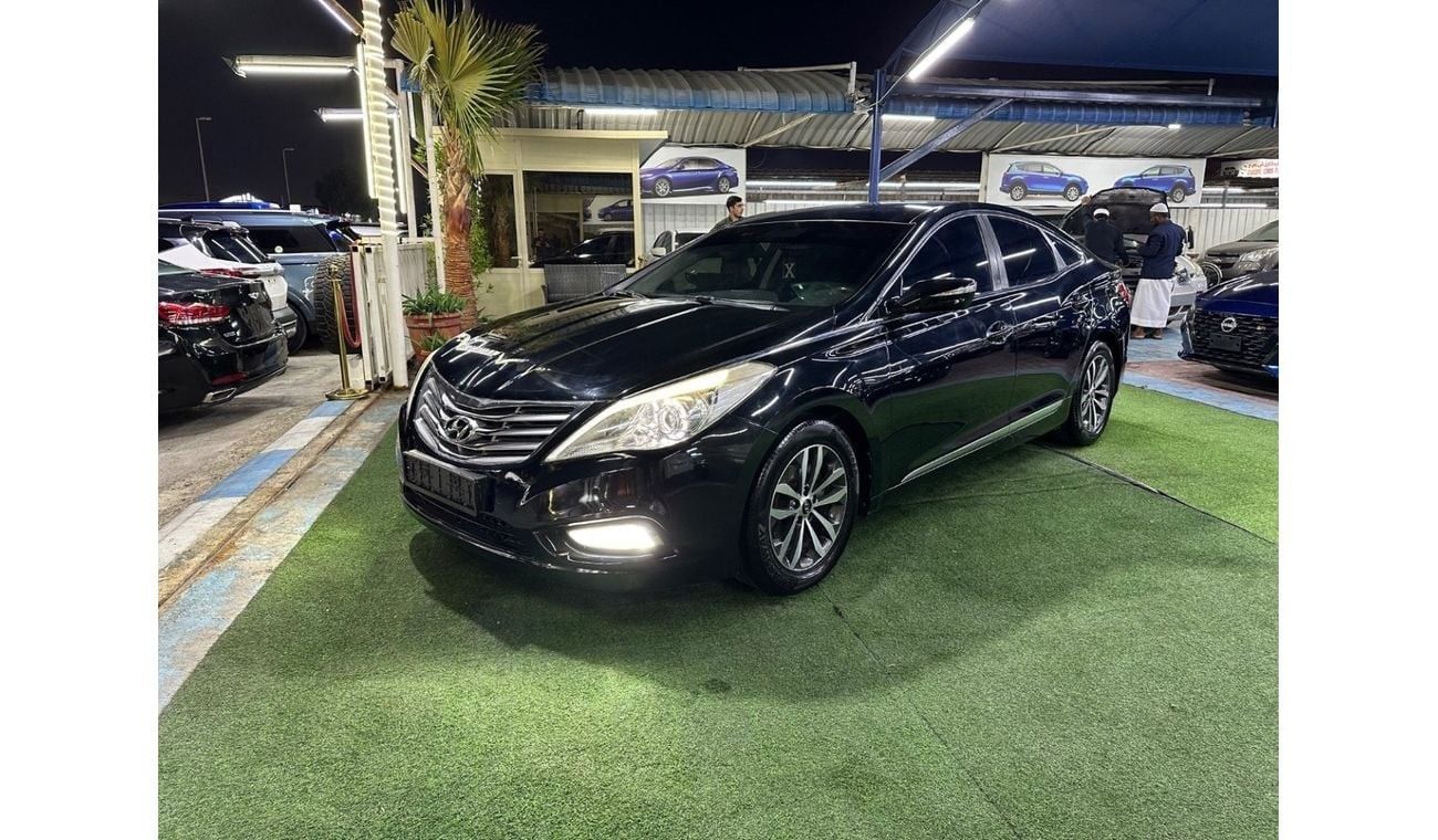 Hyundai Grandeur Hyundai Grandeur made in Korea in good perfect condition with 2.4 engine on leather interior mileage