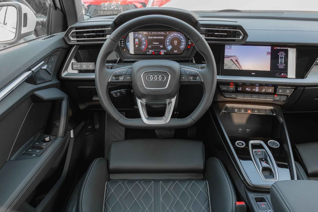 Audi A3 35 TFSI S-LINE Audi A3 1.5T 35 TFSI S-Tronic Sedan 2025 (White)