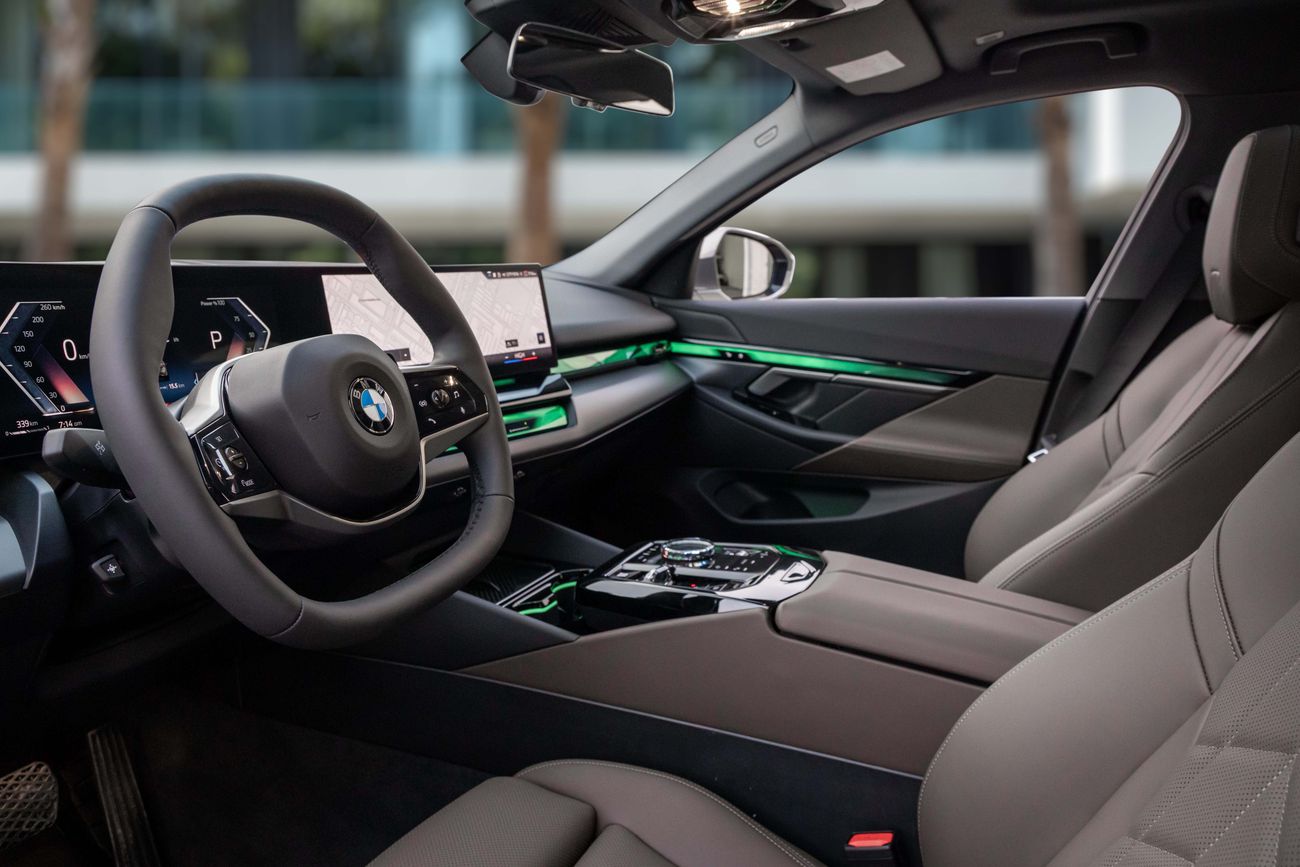 BMW 520i 520i | 4,211 P.M | 0% Downpayment | Agency Warranty!