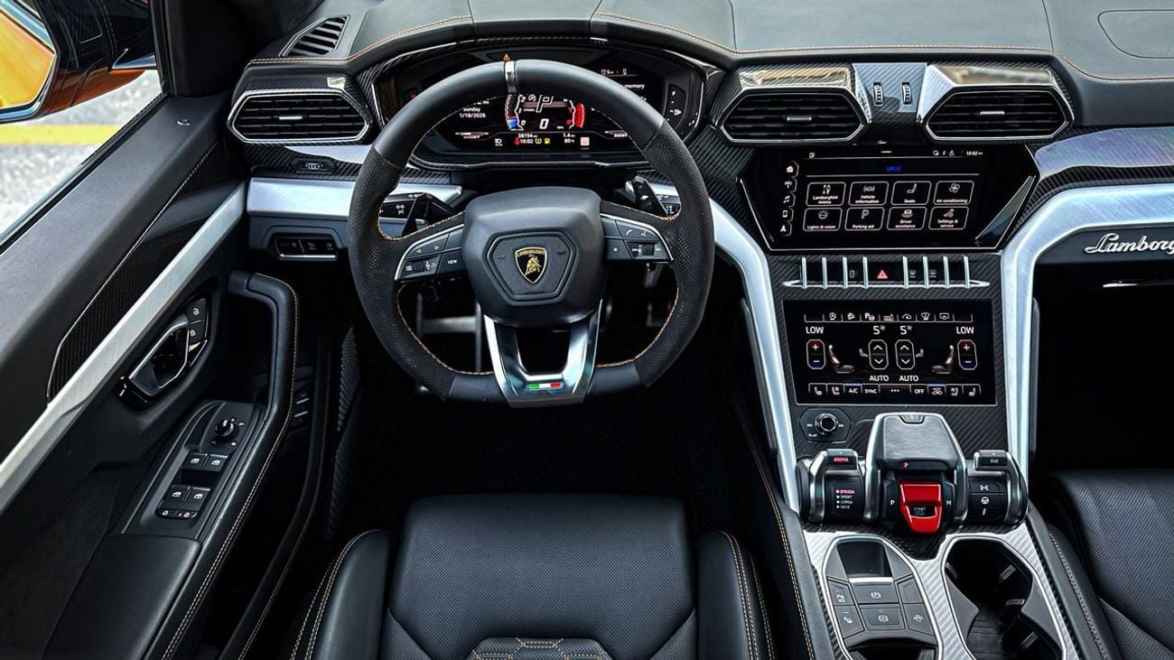 Lamborghini Urus STD Clean title Low Mileage