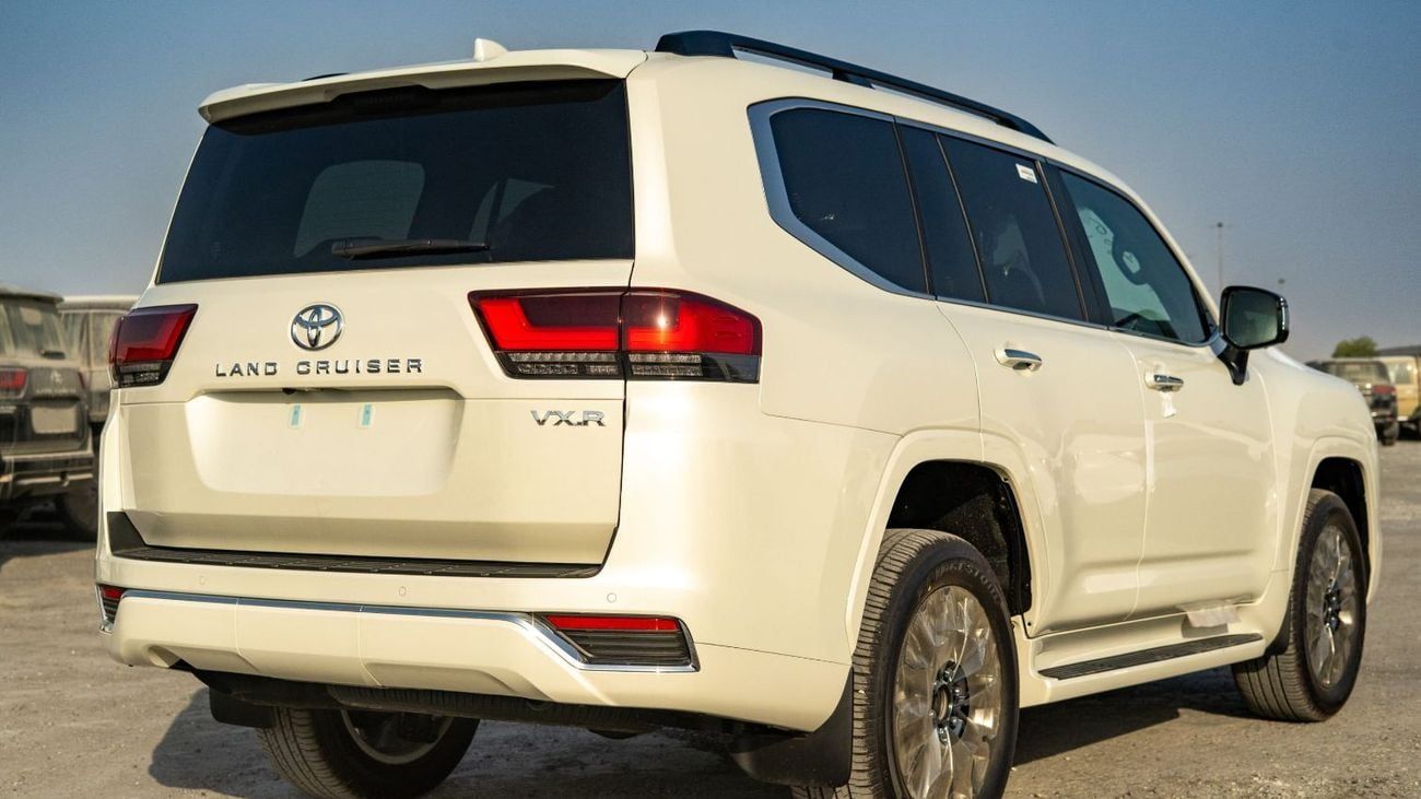تويوتا لاند كروزر VX-R 3.3L V6 Twin-Turbo Diesel (3346 cc). Four Wheel Drive. 7 Seats. 5 Door