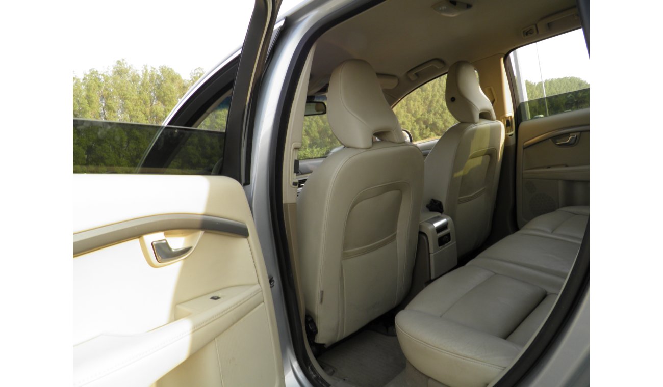 Volvo V70 2013 Ref # 259 (FINAL PRICE)