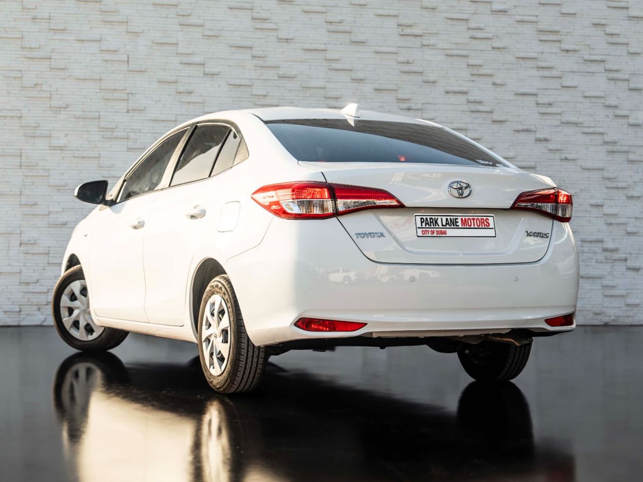 تويوتا يارس 1.5L E