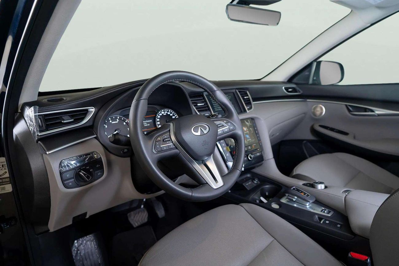 إنفينيتي QX50 LUXE 2.0